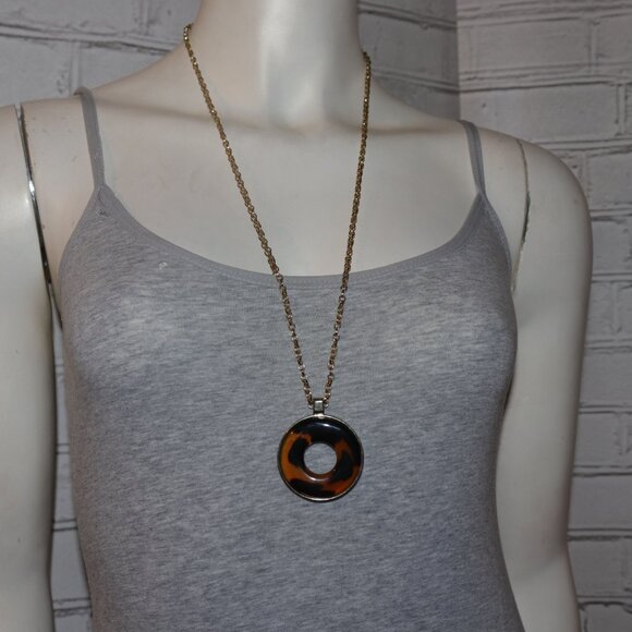 Beautiful gold, brown and black circle pendant necklace by George 30" - Picture 5 of 6